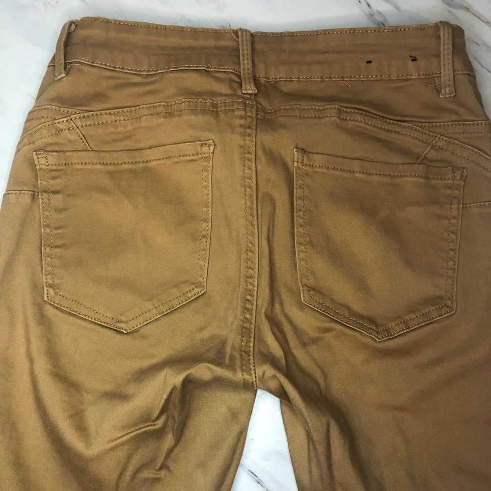 #9 Rio Low Rise Better Booty Jeggings- (Brown) - Picture 8 of 8